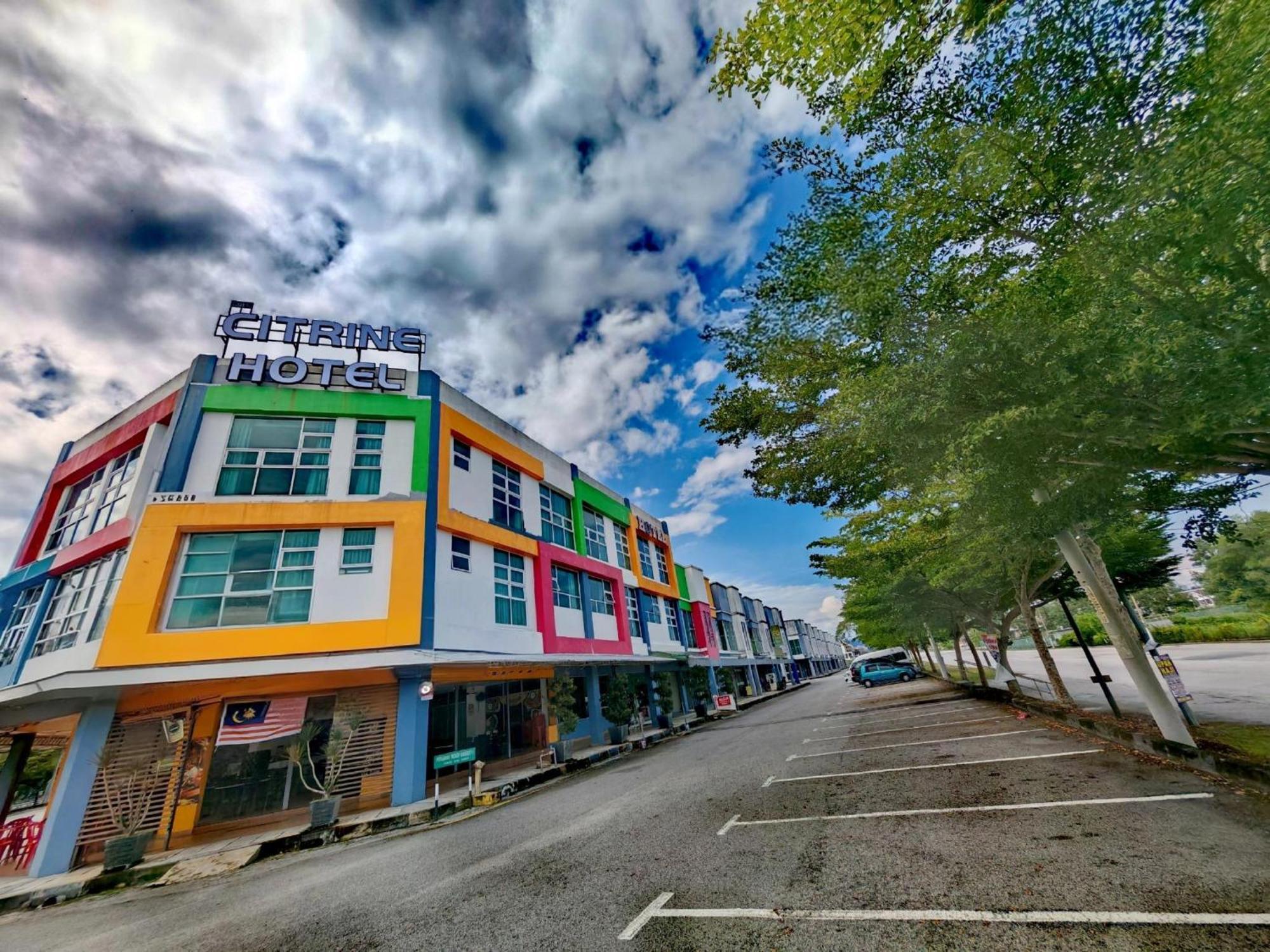 Citrine Hotel Seri Iskandar Zewnętrze zdjęcie